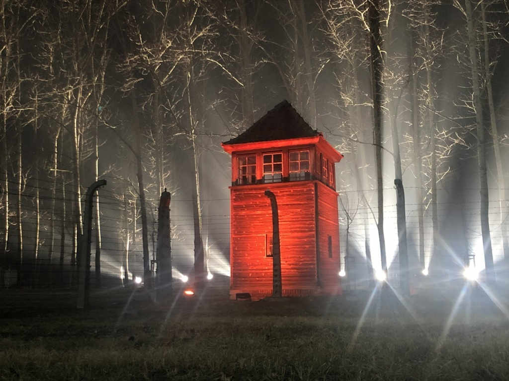 Wachturm im Lager Birkenau